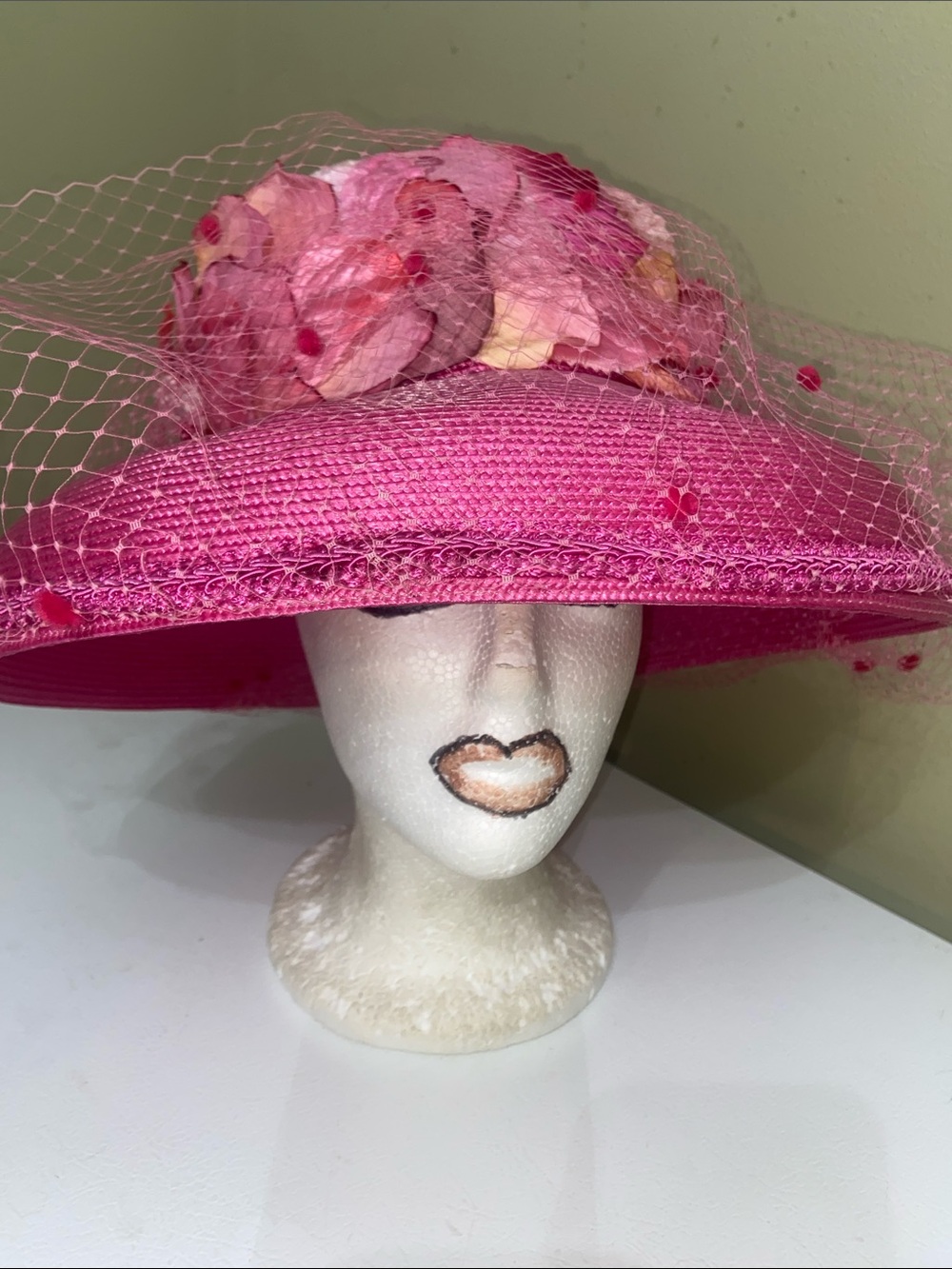 Beautiful Dress Hat / Church Hat by Donna Vinci - Picture 2 of 11